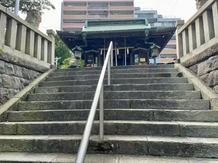 子之神社の{uncategorized: "未分類", other: "その他", undefined: "問題あり", building: "その他建物", grave: "お墓", sacred_gate: "鳥居", guardian: "狛犬", statue: "像", buddha: "仏像", history: "歴史", nature: "自然", garden: "庭園", animal: "動物", pagoda: "塔", temizu: "手水舎", mountain_gate: "山門・神門", sanctuary: "本殿・本堂", subordinate: "末社・摂社", art: "芸術", scenery: "景色", jizo: "地蔵", ema: "絵馬", goshuin: "御朱印", omikuji: "おみくじ", items: "授与品その他", amulet: "お守り", goshuincho: "御朱印帳", eats: "食事", festival: "お祭り", votive_dance: "神楽", shichigosan: "七五三参", wedding: "結婚式", experience: "体験その他", initially: "初詣", around: "周辺", anti_infection: "感染症対策"}