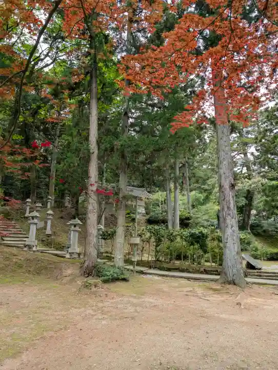 気多神社の{uncategorized: "未分類", other: "その他", undefined: "問題あり", building: "その他建物", grave: "お墓", sacred_gate: "鳥居", guardian: "狛犬", statue: "像", buddha: "仏像", history: "歴史", nature: "自然", garden: "庭園", animal: "動物", pagoda: "塔", temizu: "手水舎", mountain_gate: "山門・神門", sanctuary: "本殿・本堂", subordinate: "末社・摂社", art: "芸術", scenery: "景色", jizo: "地蔵", ema: "絵馬", goshuin: "御朱印", omikuji: "おみくじ", items: "授与品その他", amulet: "お守り", goshuincho: "御朱印帳", eats: "食事", festival: "お祭り", votive_dance: "神楽", shichigosan: "七五三参", wedding: "結婚式", experience: "体験その他", initially: "初詣", around: "周辺", anti_infection: "感染症対策"}