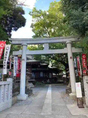王子稲荷神社の鳥居