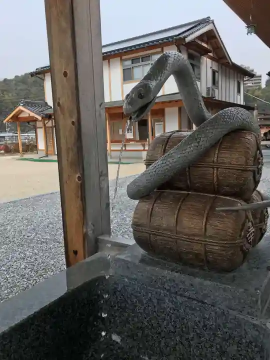 岩国白蛇神社(山口県)
