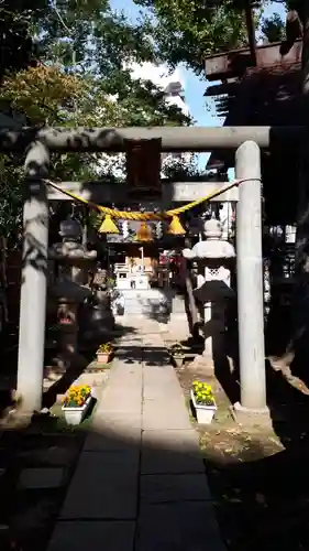 高円寺氷川神社の鳥居