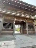 本覚寺の山門・神門