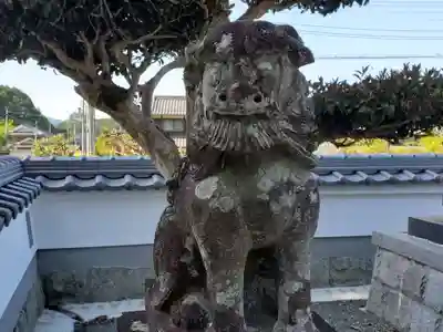 石見神社の狛犬