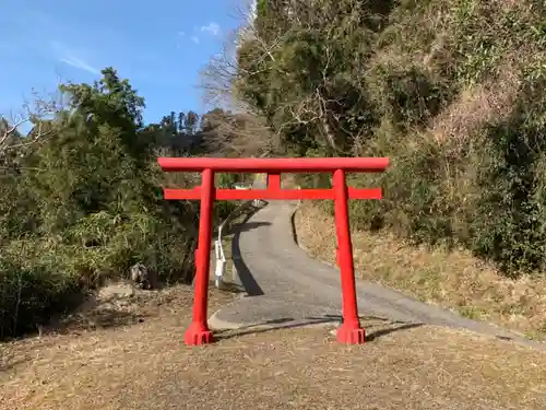 郷蔵神社の鳥居