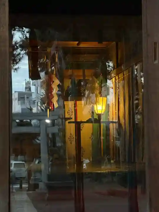 駒留八幡神社の{uncategorized: "未分類", other: "その他", undefined: "問題あり", building: "その他建物", grave: "お墓", sacred_gate: "鳥居", guardian: "狛犬", statue: "像", buddha: "仏像", history: "歴史", nature: "自然", garden: "庭園", animal: "動物", pagoda: "塔", temizu: "手水舎", mountain_gate: "山門・神門", sanctuary: "本殿・本堂", subordinate: "末社・摂社", art: "芸術", scenery: "景色", jizo: "地蔵", ema: "絵馬", goshuin: "御朱印", omikuji: "おみくじ", items: "授与品その他", amulet: "お守り", goshuincho: "御朱印帳", eats: "食事", festival: "お祭り", votive_dance: "神楽", shichigosan: "七五三参", wedding: "結婚式", experience: "体験その他", initially: "初詣", around: "周辺", anti_infection: "感染症対策"}