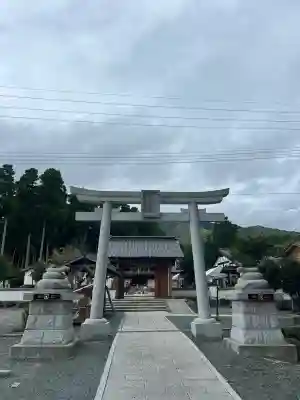 阿蘇白水龍神權現～白蛇神社～(熊本県)