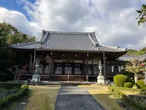 本慶寺の本殿・本堂