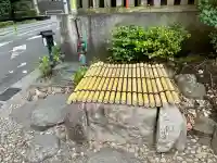 境稲荷神社の{uncategorized: "未分類", other: "その他", undefined: "問題あり", building: "その他建物", grave: "お墓", sacred_gate: "鳥居", guardian: "狛犬", statue: "像", buddha: "仏像", history: "歴史", nature: "自然", garden: "庭園", animal: "動物", pagoda: "塔", temizu: "手水舎", mountain_gate: "山門・神門", sanctuary: "本殿・本堂", subordinate: "末社・摂社", art: "芸術", scenery: "景色", jizo: "地蔵", ema: "絵馬", goshuin: "御朱印", omikuji: "おみくじ", items: "授与品その他", amulet: "お守り", goshuincho: "御朱印帳", eats: "食事", festival: "お祭り", votive_dance: "神楽", shichigosan: "七五三参", wedding: "結婚式", experience: "体験その他", initially: "初詣", around: "周辺", anti_infection: "感染症対策"}