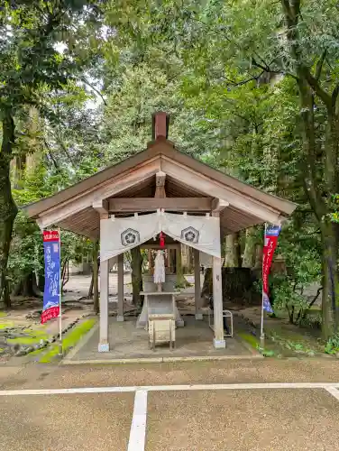 白山比咩神社の{uncategorized: "未分類", other: "その他", undefined: "問題あり", building: "その他建物", grave: "お墓", sacred_gate: "鳥居", guardian: "狛犬", statue: "像", buddha: "仏像", history: "歴史", nature: "自然", garden: "庭園", animal: "動物", pagoda: "塔", temizu: "手水舎", mountain_gate: "山門・神門", sanctuary: "本殿・本堂", subordinate: "末社・摂社", art: "芸術", scenery: "景色", jizo: "地蔵", ema: "絵馬", goshuin: "御朱印", omikuji: "おみくじ", items: "授与品その他", amulet: "お守り", goshuincho: "御朱印帳", eats: "食事", festival: "お祭り", votive_dance: "神楽", shichigosan: "七五三参", wedding: "結婚式", experience: "体験その他", initially: "初詣", around: "周辺", anti_infection: "感染症対策"}