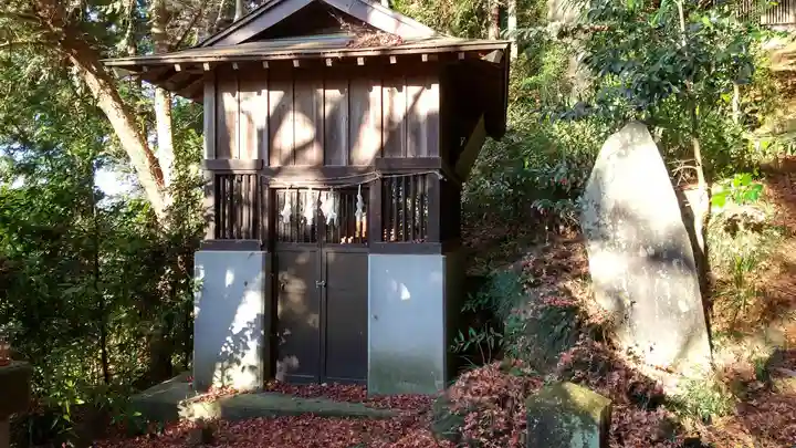 三祖神社(奥宮)の末社・摂社