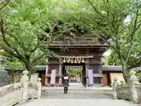 香椎宮の山門・神門