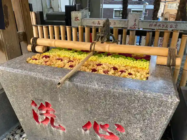 高円寺氷川神社の手水舎