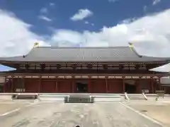 薬師寺の本殿