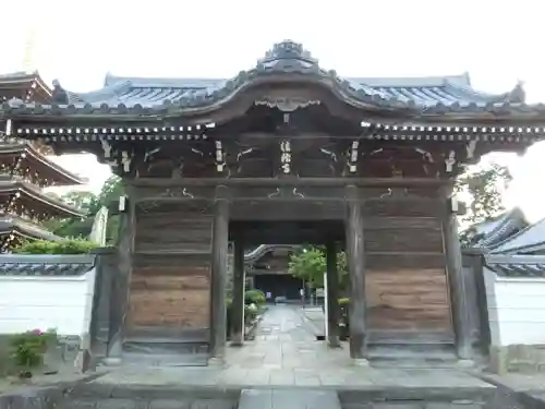 法然寺の山門・神門