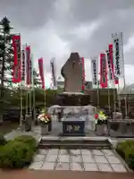 札幌競馬場馬頭観音(北海道)