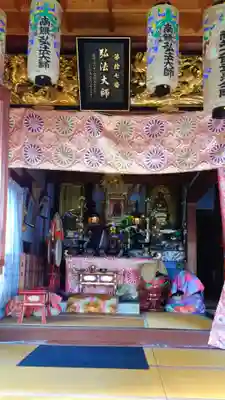 観音寺の本殿・本堂