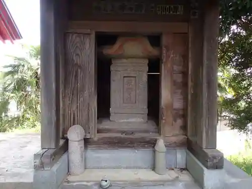 石神神社・稲荷神社の末社