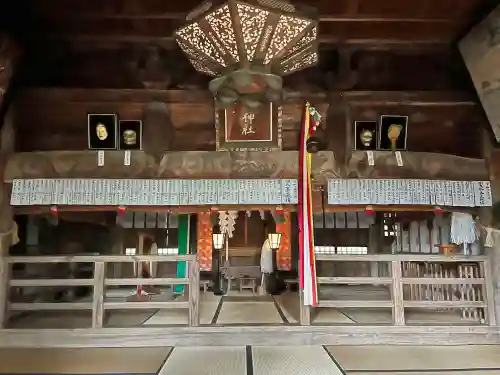 須波阿湏疑神社の本殿