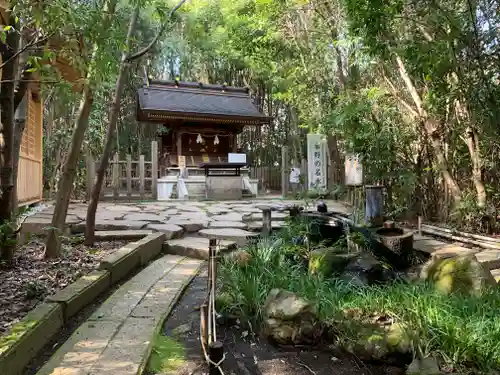 出雲大社相模分祠の末社・摂社