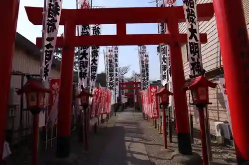 千代保稲荷神社の鳥居