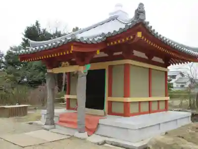 喜光寺の本殿・本堂