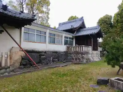 八幡社（毛受）の本殿・本堂