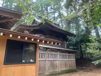 成田熊野神社の{uncategorized: "未分類", other: "その他", undefined: "問題あり", building: "その他建物", grave: "お墓", sacred_gate: "鳥居", guardian: "狛犬", statue: "像", buddha: "仏像", history: "歴史", nature: "自然", garden: "庭園", animal: "動物", pagoda: "塔", temizu: "手水舎", mountain_gate: "山門・神門", sanctuary: "本殿・本堂", subordinate: "末社・摂社", art: "芸術", scenery: "景色", jizo: "地蔵", ema: "絵馬", goshuin: "御朱印", omikuji: "おみくじ", items: "授与品その他", amulet: "お守り", goshuincho: "御朱印帳", eats: "食事", festival: "お祭り", votive_dance: "神楽", shichigosan: "七五三参", wedding: "結婚式", experience: "体験その他", initially: "初詣", around: "周辺", anti_infection: "感染症対策"}
