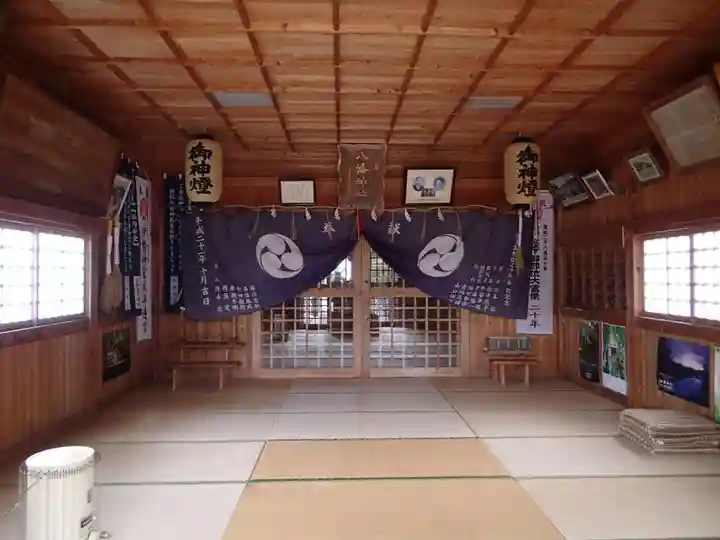 本宮八幡神社の本殿・本堂