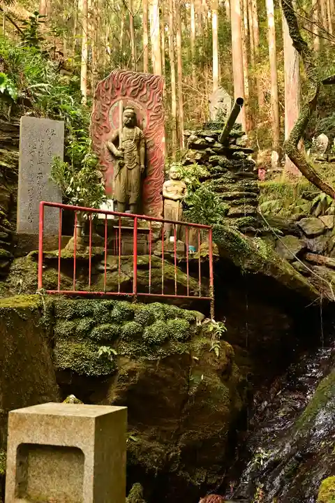 施法寺(東大寺末寺)(愛媛県)