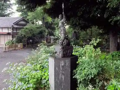 瀧泉寺(目黒不動尊)の像