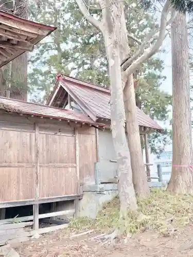 五郎沼薬師神社の{uncategorized: "未分類", other: "その他", undefined: "問題あり", building: "その他建物", grave: "お墓", sacred_gate: "鳥居", guardian: "狛犬", statue: "像", buddha: "仏像", history: "歴史", nature: "自然", garden: "庭園", animal: "動物", pagoda: "塔", temizu: "手水舎", mountain_gate: "山門・神門", sanctuary: "本殿・本堂", subordinate: "末社・摂社", art: "芸術", scenery: "景色", jizo: "地蔵", ema: "絵馬", goshuin: "御朱印", omikuji: "おみくじ", items: "授与品その他", amulet: "お守り", goshuincho: "御朱印帳", eats: "食事", festival: "お祭り", votive_dance: "神楽", shichigosan: "七五三参", wedding: "結婚式", experience: "体験その他", initially: "初詣", around: "周辺", anti_infection: "感染症対策"}