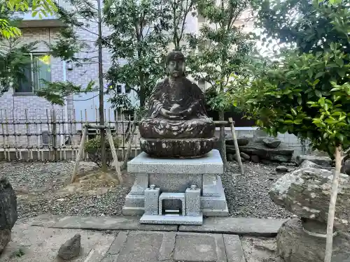 仙岳院の{uncategorized: "未分類", other: "その他", undefined: "問題あり", building: "その他建物", grave: "お墓", sacred_gate: "鳥居", guardian: "狛犬", statue: "像", buddha: "仏像", history: "歴史", nature: "自然", garden: "庭園", animal: "動物", pagoda: "塔", temizu: "手水舎", mountain_gate: "山門・神門", sanctuary: "本殿・本堂", subordinate: "末社・摂社", art: "芸術", scenery: "景色", jizo: "地蔵", ema: "絵馬", goshuin: "御朱印", omikuji: "おみくじ", items: "授与品その他", amulet: "お守り", goshuincho: "御朱印帳", eats: "食事", festival: "お祭り", votive_dance: "神楽", shichigosan: "七五三参", wedding: "結婚式", experience: "体験その他", initially: "初詣", around: "周辺", anti_infection: "感染症対策"}