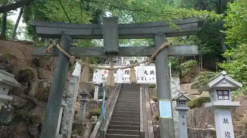 師岡熊野神社の鳥居