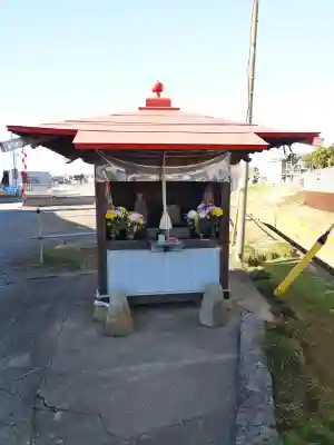 中橋地蔵尊の{uncategorized: "未分類", other: "その他", undefined: "問題あり", building: "その他建物", grave: "お墓", sacred_gate: "鳥居", guardian: "狛犬", statue: "像", buddha: "仏像", history: "歴史", nature: "自然", garden: "庭園", animal: "動物", pagoda: "塔", temizu: "手水舎", mountain_gate: "山門・神門", sanctuary: "本殿・本堂", subordinate: "末社・摂社", art: "芸術", scenery: "景色", jizo: "地蔵", ema: "絵馬", goshuin: "御朱印", omikuji: "おみくじ", items: "授与品その他", amulet: "お守り", goshuincho: "御朱印帳", eats: "食事", festival: "お祭り", votive_dance: "神楽", shichigosan: "七五三参", wedding: "結婚式", experience: "体験その他", initially: "初詣", around: "周辺", anti_infection: "感染症対策"}