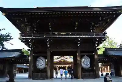 寒川神社の山門・神門