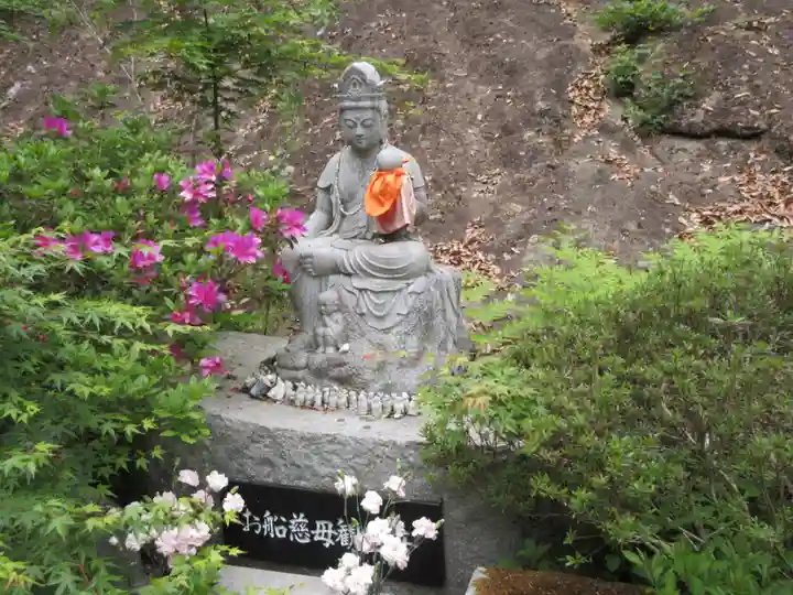 秩父札所三十二番 法性寺の仏像