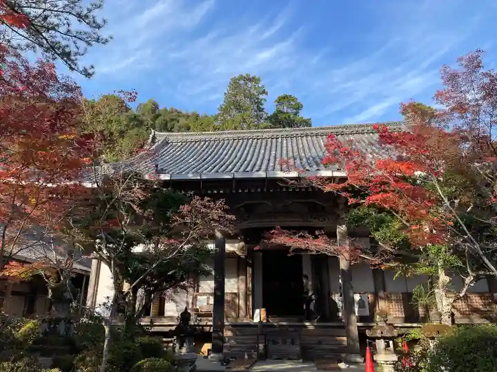 西明寺の本殿・本堂