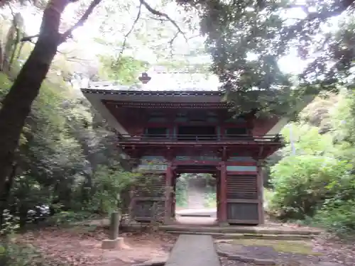 清滝寺の山門