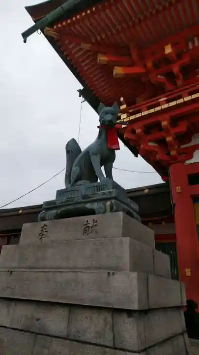 伏見稲荷大社の狛犬