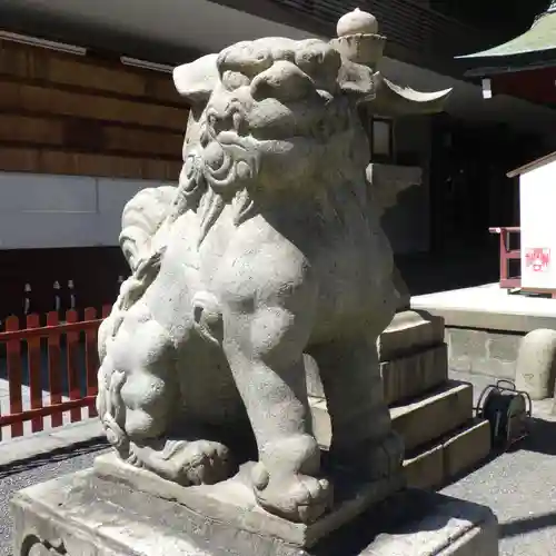 開口神社の狛犬