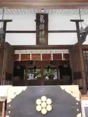 鳥越神社の本殿