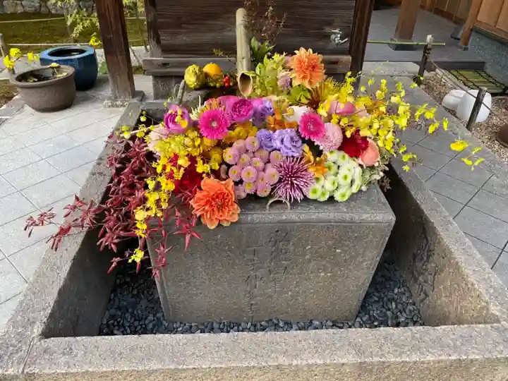 勝林寺の手水舎