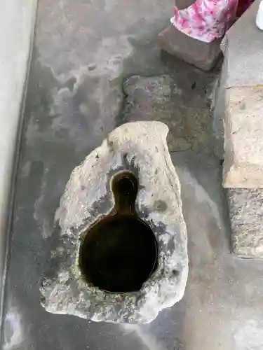 胴切れの地蔵のその他建物