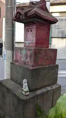 六地蔵の本殿・本堂