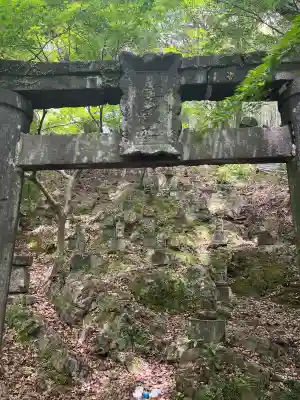 日輪寺の{uncategorized: "未分類", other: "その他", undefined: "問題あり", building: "その他建物", grave: "お墓", sacred_gate: "鳥居", guardian: "狛犬", statue: "像", buddha: "仏像", history: "歴史", nature: "自然", garden: "庭園", animal: "動物", pagoda: "塔", temizu: "手水舎", mountain_gate: "山門・神門", sanctuary: "本殿・本堂", subordinate: "末社・摂社", art: "芸術", scenery: "景色", jizo: "地蔵", ema: "絵馬", goshuin: "御朱印", omikuji: "おみくじ", items: "授与品その他", amulet: "お守り", goshuincho: "御朱印帳", eats: "食事", festival: "お祭り", votive_dance: "神楽", shichigosan: "七五三参", wedding: "結婚式", experience: "体験その他", initially: "初詣", around: "周辺", anti_infection: "感染症対策"}