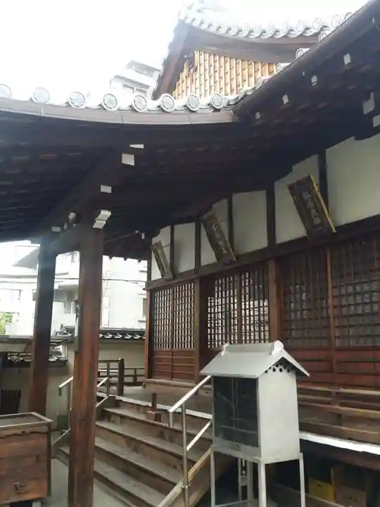 高津山 報恩院の本殿・本堂