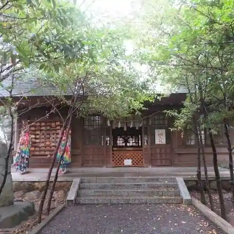 縣居神社の本殿