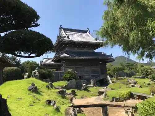 国分寺の本殿・本堂