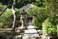 明王院の建物その他