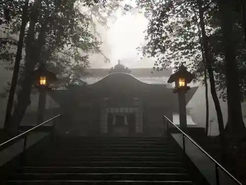 霧島東神社の本殿